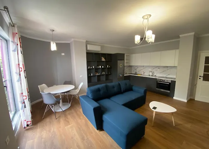 Lana River Modern Apartment