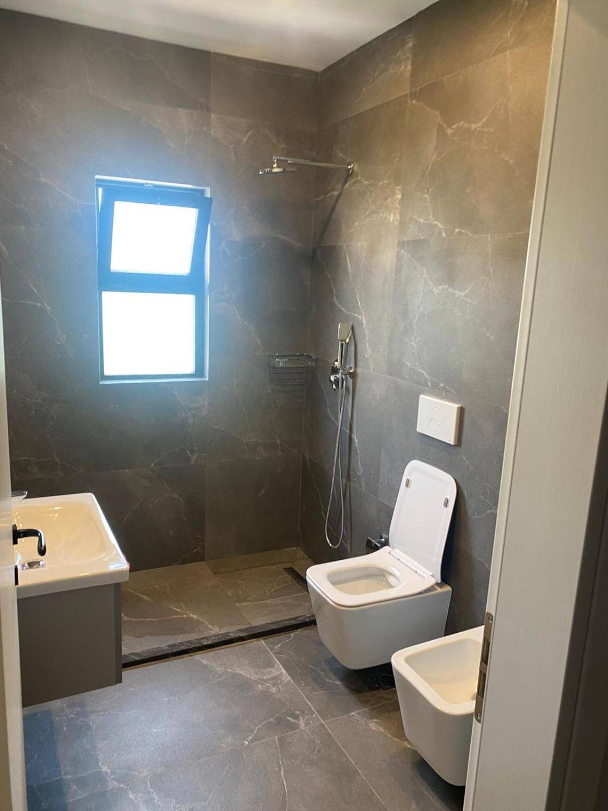 Apartament Lana River Modern Tirana